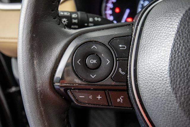 Used 2025 Toyota RAV4 XLE Premium FWD image 17