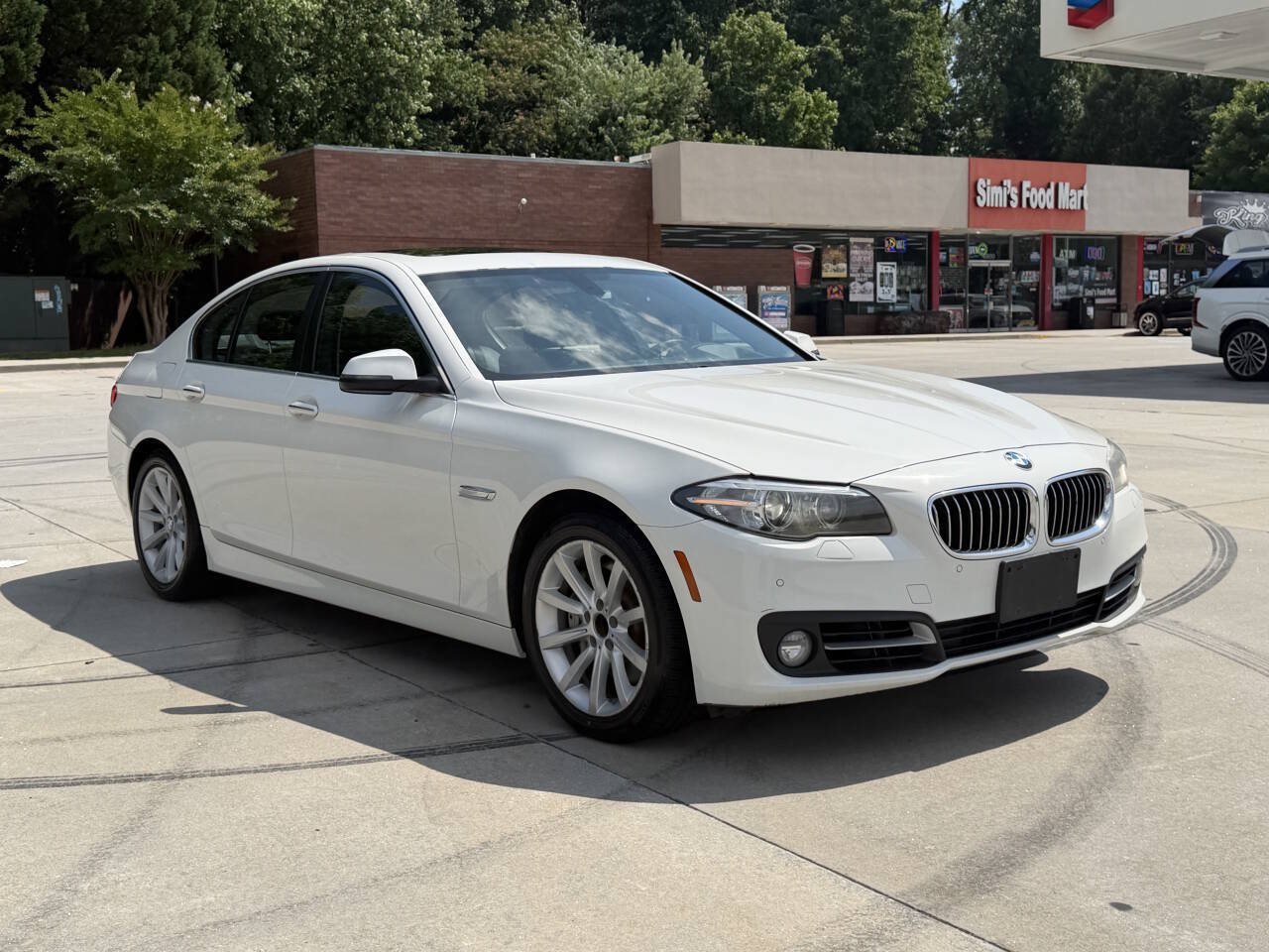 Used 2015 BMW 535i xDrive Sedan AWD/4WD image 3