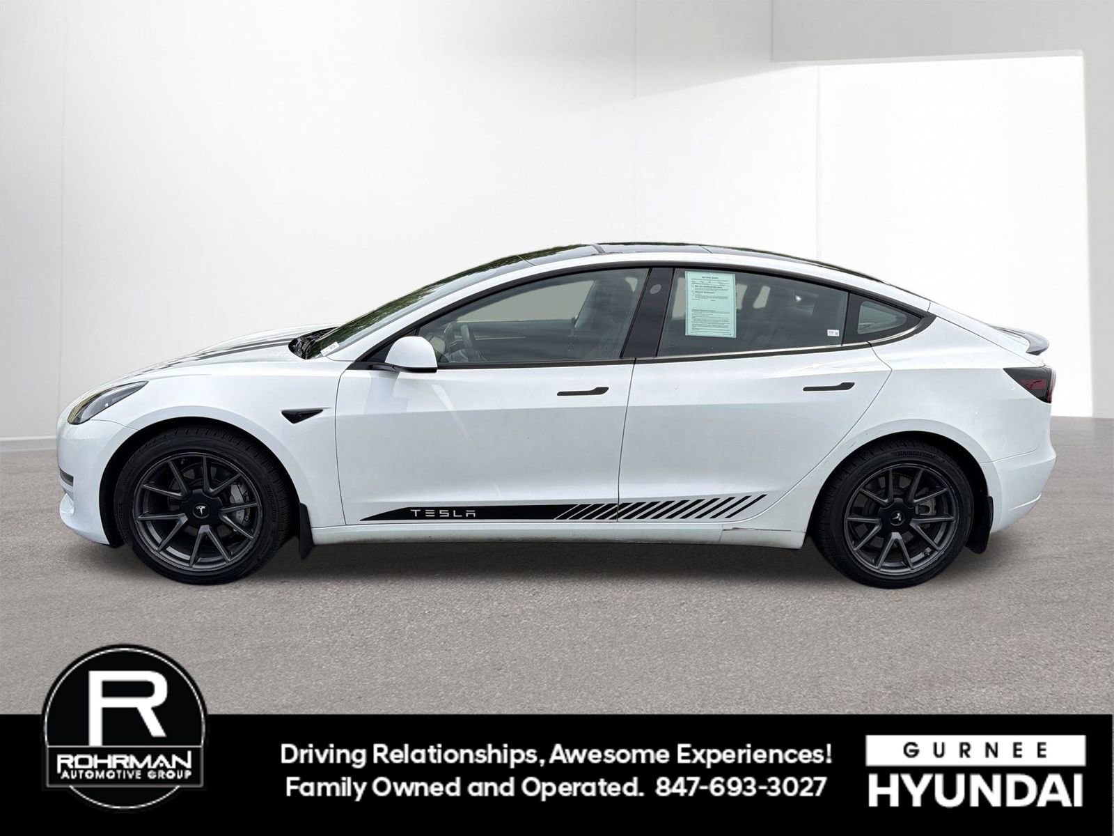 Used 2023 Tesla Model 3 Standard Range RWD image 5