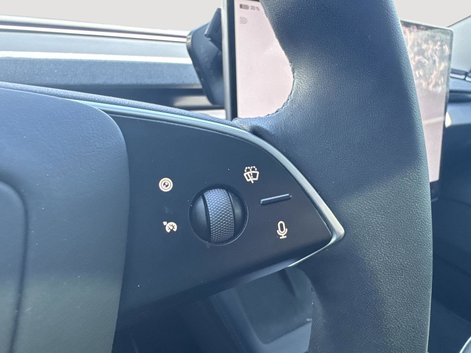 Used 2025 Tesla Model 3 Long Range image 31