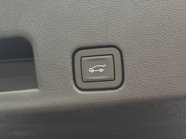 New 2026 GMC Acadia Elevation w/ Super Cruise Package image 14