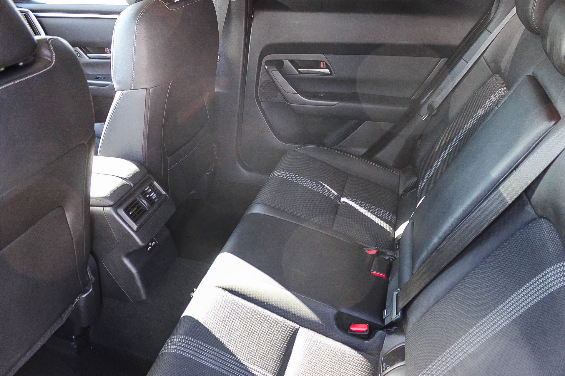 Used 2023 MAZDA CX-50 2.5 S w/ Cargo Package image 19