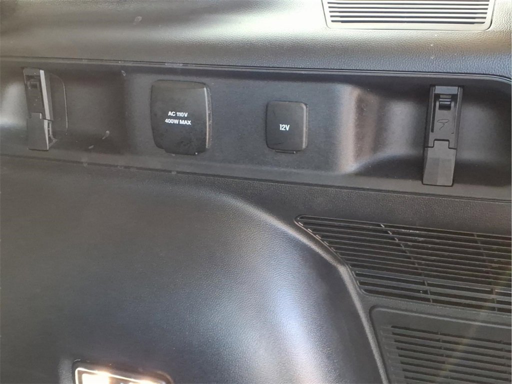 Used 2025 Ford Bronco Sport Badlands image 11