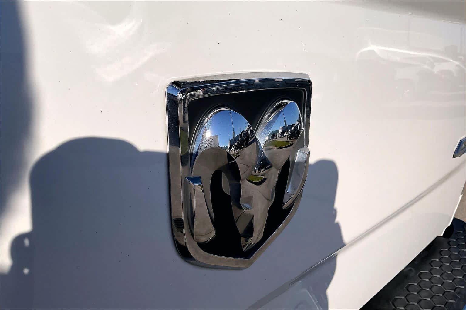 Used 2017 RAM 1500 Laramie AWD/4WD image 31