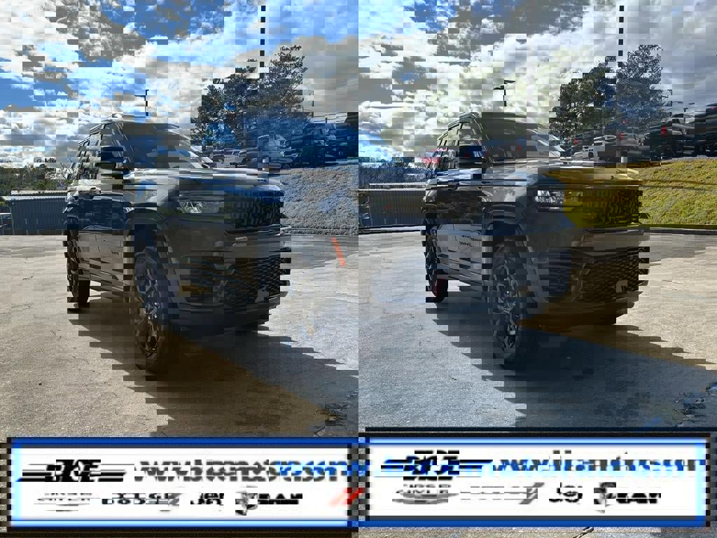 New 2025 Jeep Grand Cherokee Altitude