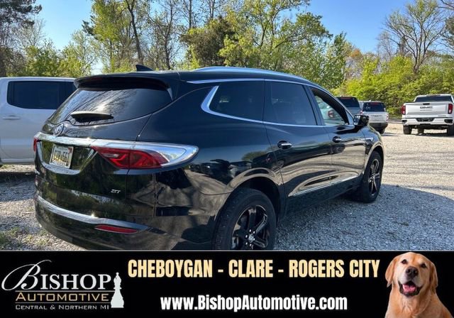 Used 2024 Buick Enclave Essence w/ Experience Buick Package AWD/4WD image 5