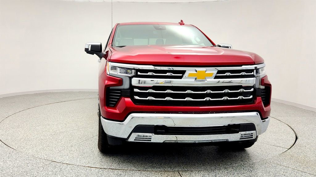 Used 2025 Chevrolet Silverado 1500 LTZ w/ LTZ Premium Package image 2