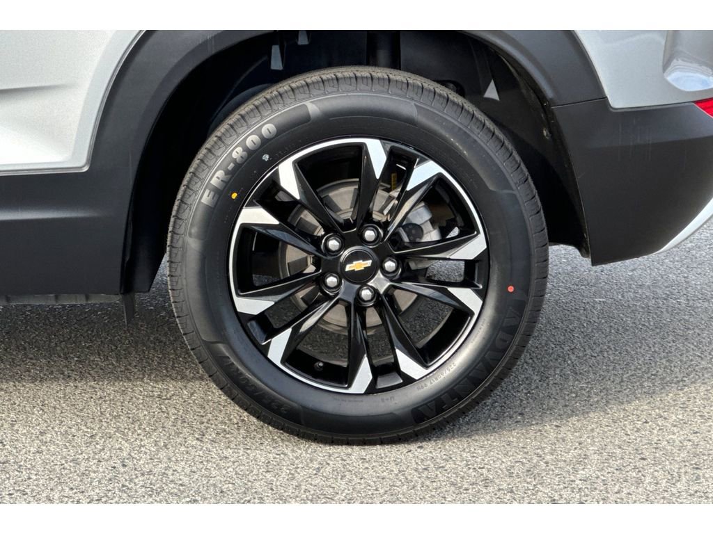 Used 2023 Chevrolet TrailBlazer LT image 30