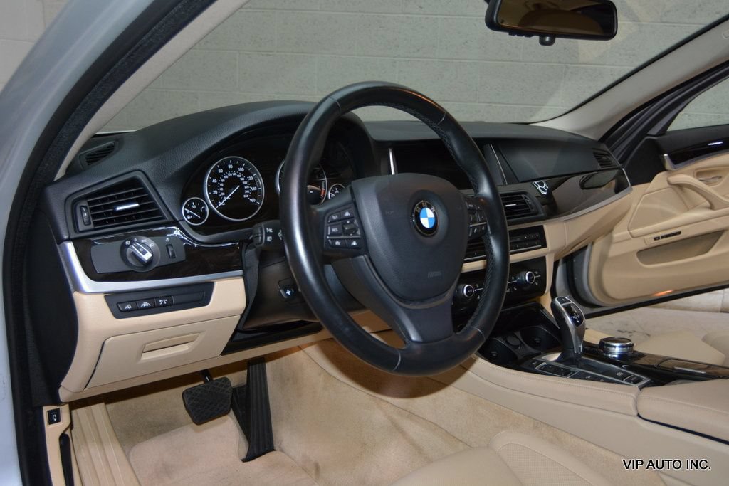 Used 2014 BMW 550i xDrive Sedan AWD/4WD image 9