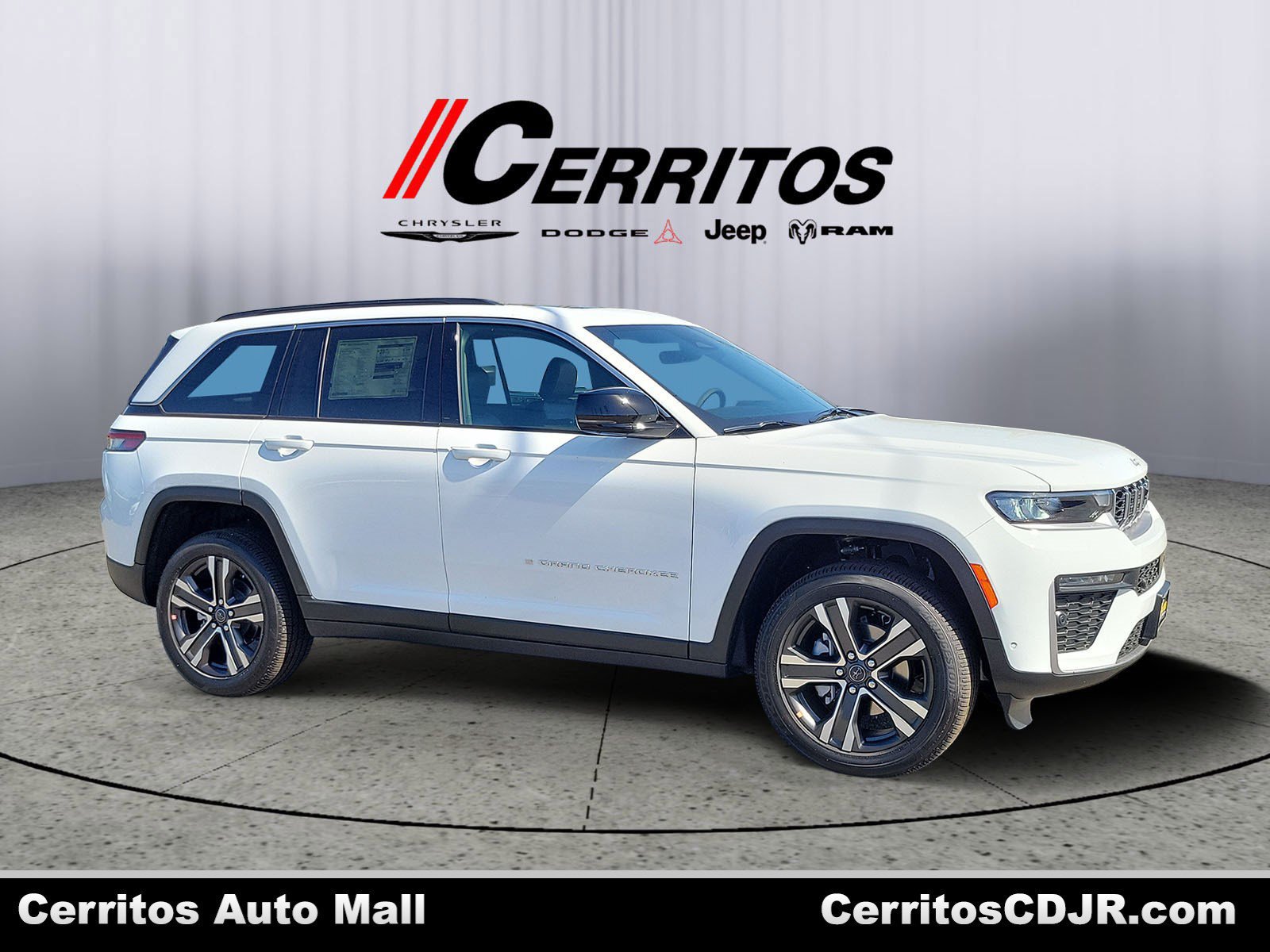 New 2027 Jeep Grand Cherokee Limited w/ Technology Group II RWD image 1