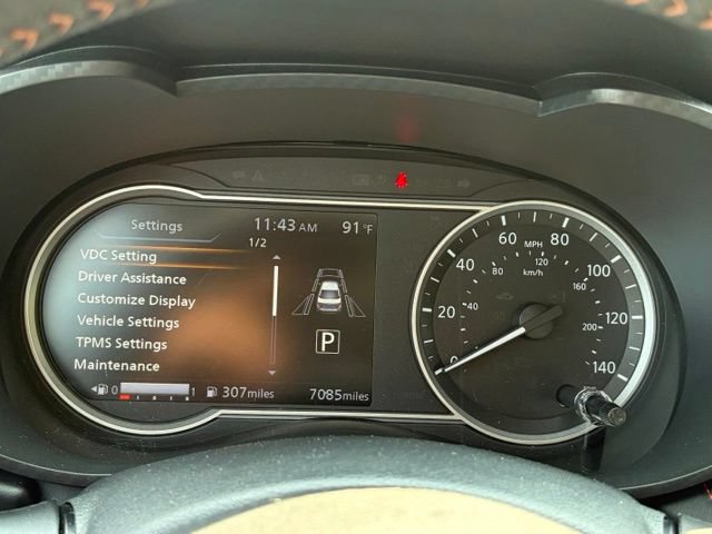Certified 2025 Nissan Versa SR w/ Trunk Package FWD image 18