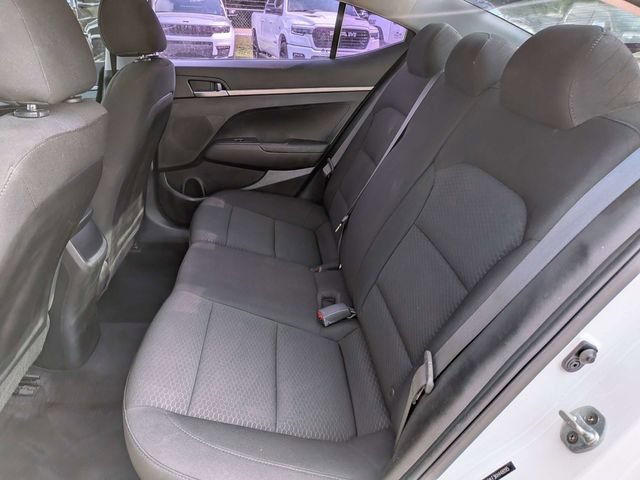 Used 2019 Hyundai Elantra SE w/ Cargo Package FWD image 13