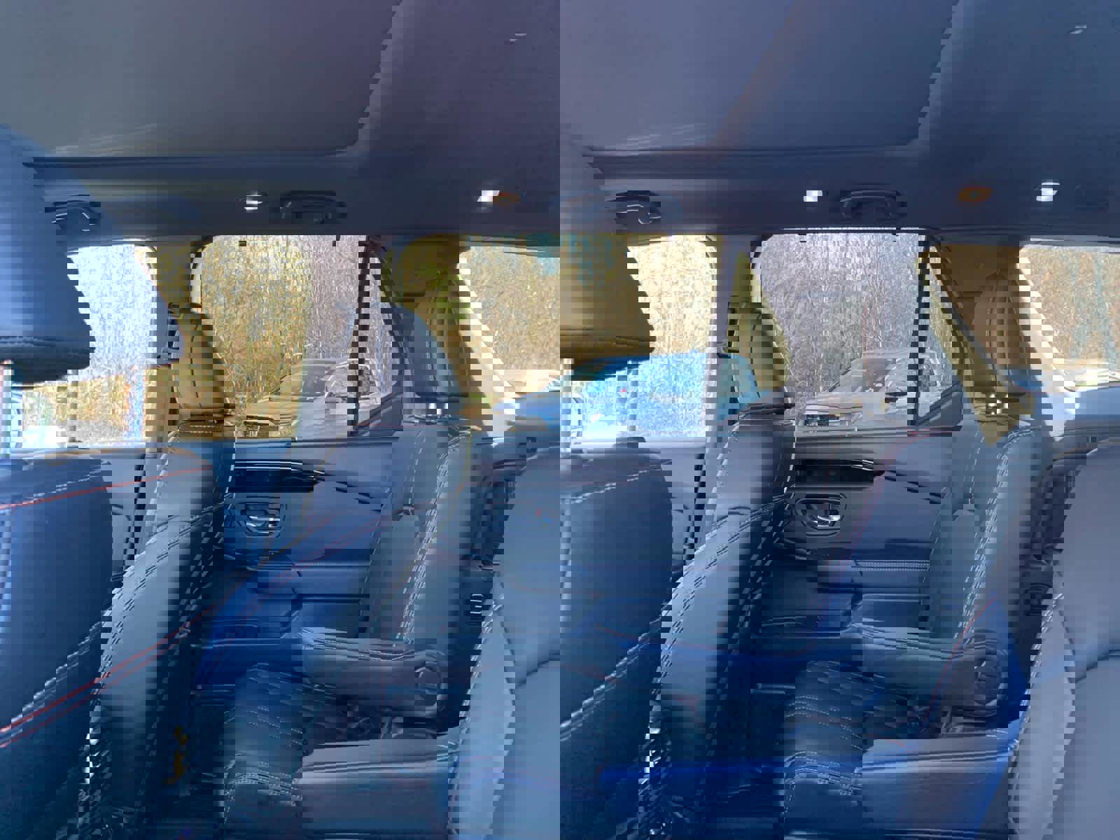 Used 2025 Honda Pilot TrailSport image 29