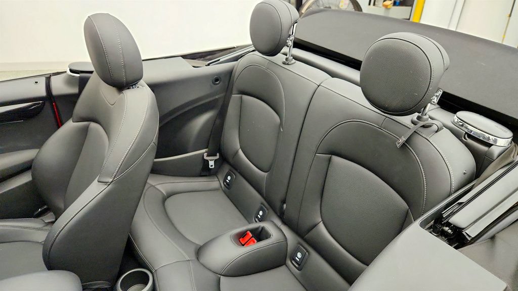 Used 2024 MINI Cooper S FWD image 19