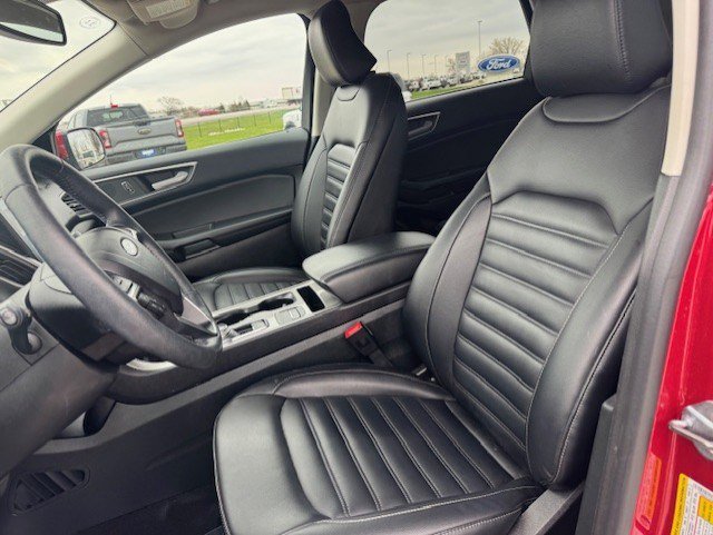 Used 2024 Ford Edge SEL w/ Convenience Package image 11