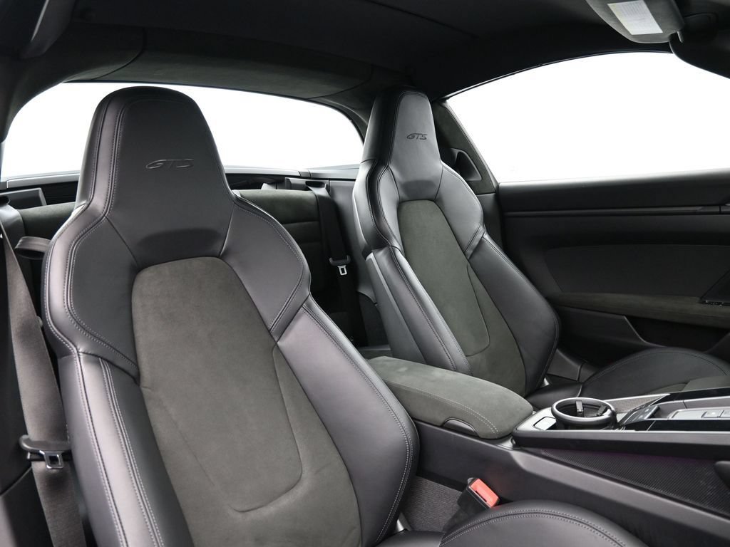 Certified 2022 Porsche 911 Targa 4 GTS AWD/4WD image 27