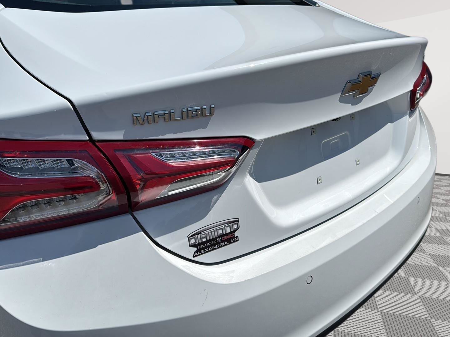 Used 2020 Chevrolet Malibu LT w/ LT Plus Package FWD image 32