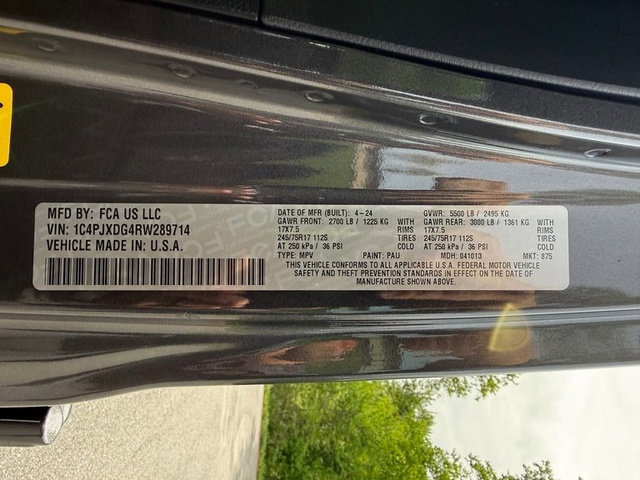 Used 2024 Jeep Wrangler Unlimited Sport image 31