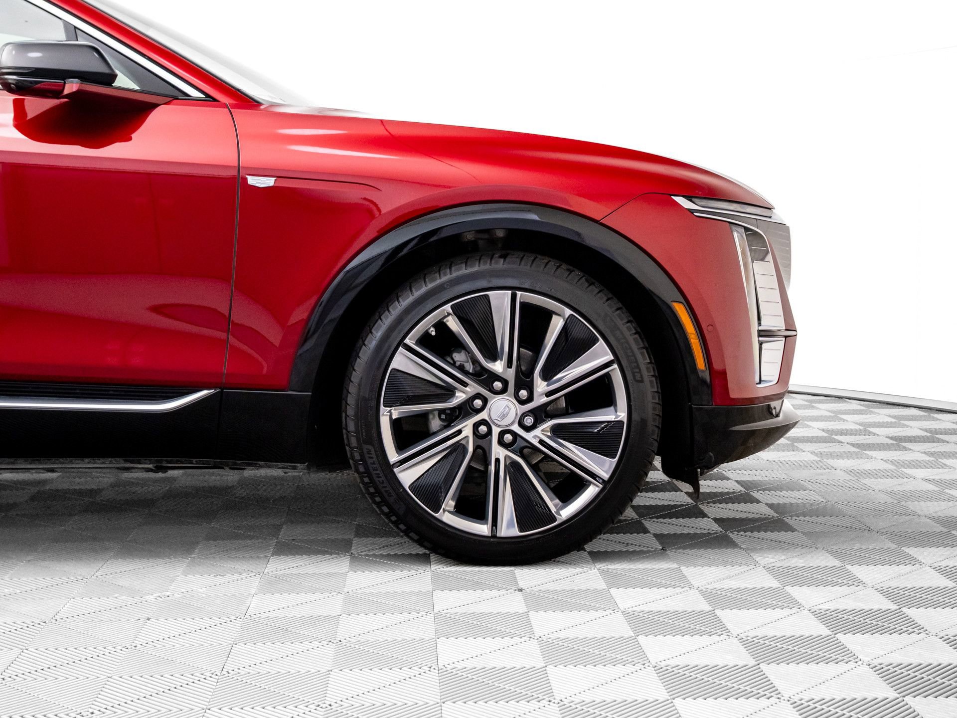 Certified 2024 Cadillac Lyriq Luxury w/ LPO, Floor Liner Package image 40