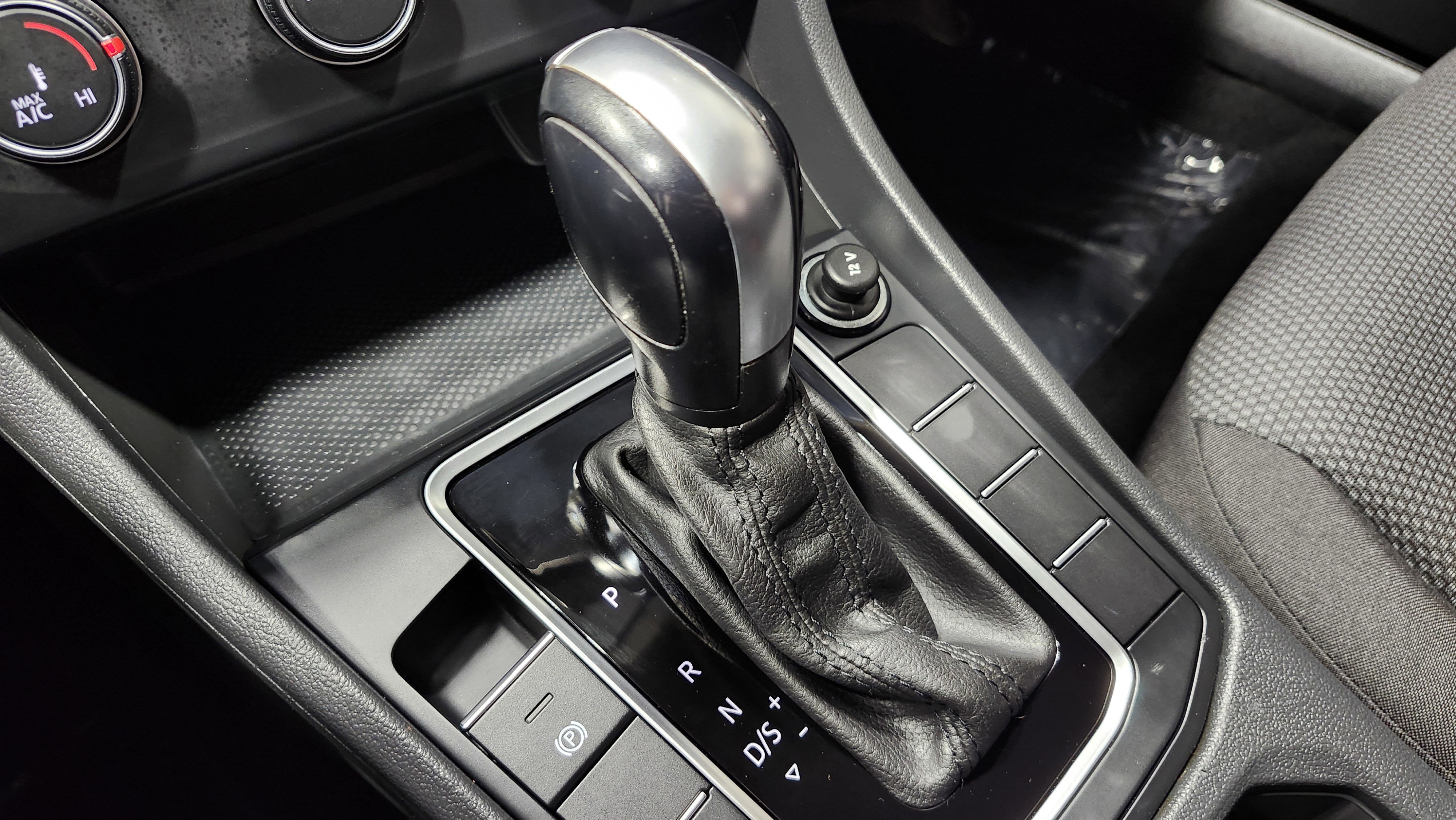 Used 2021 Volkswagen Jetta S w/ Driver Assistance Package image 8