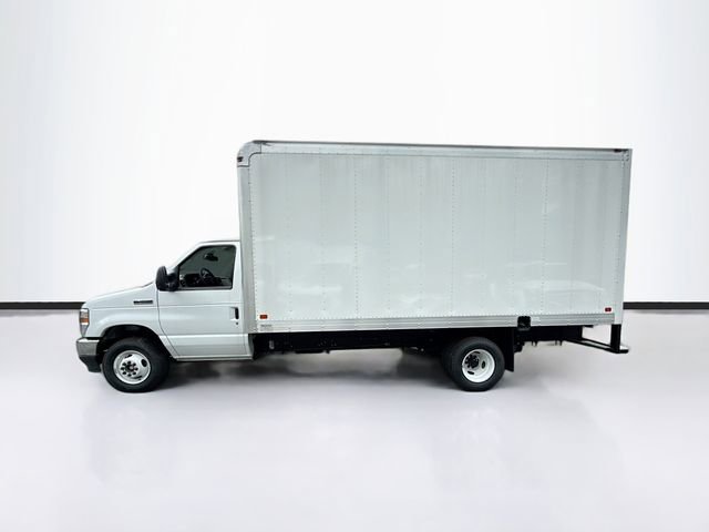 New 2026 Ford E-450 and Econoline 450 Super Duty w/ Power Equipment Group image 3
