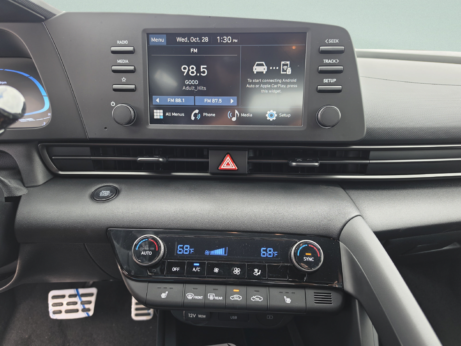 New 2026 Hyundai Elantra SEL Sport FWD image 24