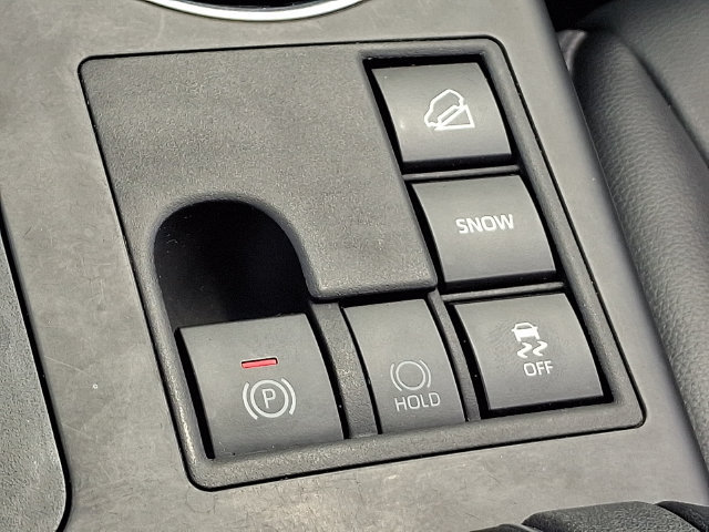 Used 2024 Toyota Highlander XSE AWD/4WD image 15