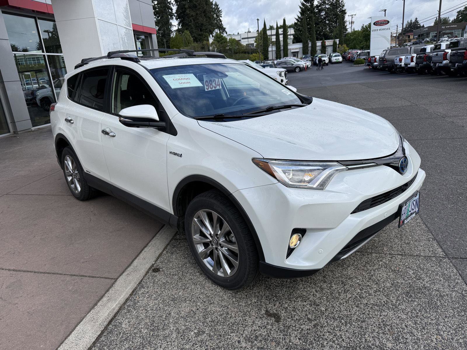 Used 2017 Toyota RAV4 Limited w/ Advanced Technology Package AWD/4WD image 9