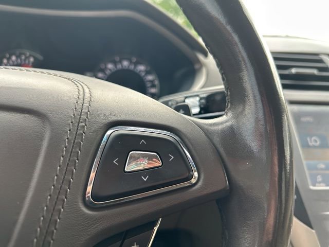 Used 2019 Lincoln MKZ Reserve FWD image 23