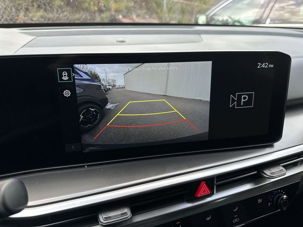 New 2026 Kia Sorento LX FWD image 17