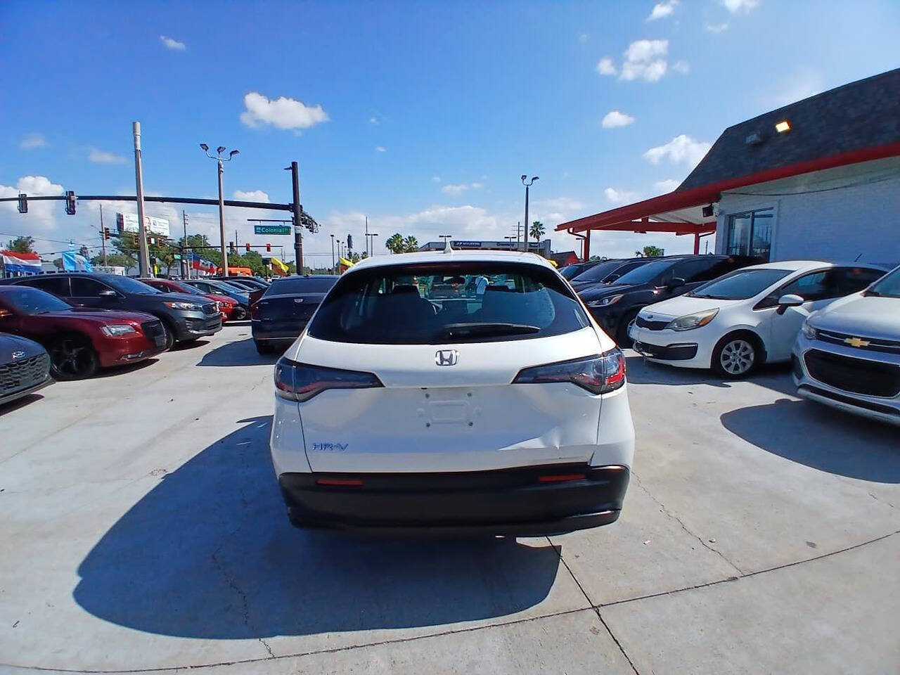 Used 2024 Honda HR-V LX image 5