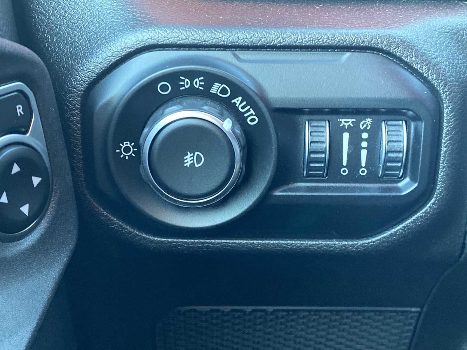 Certified 2019 Jeep Wrangler Unlimited Rubicon image 21