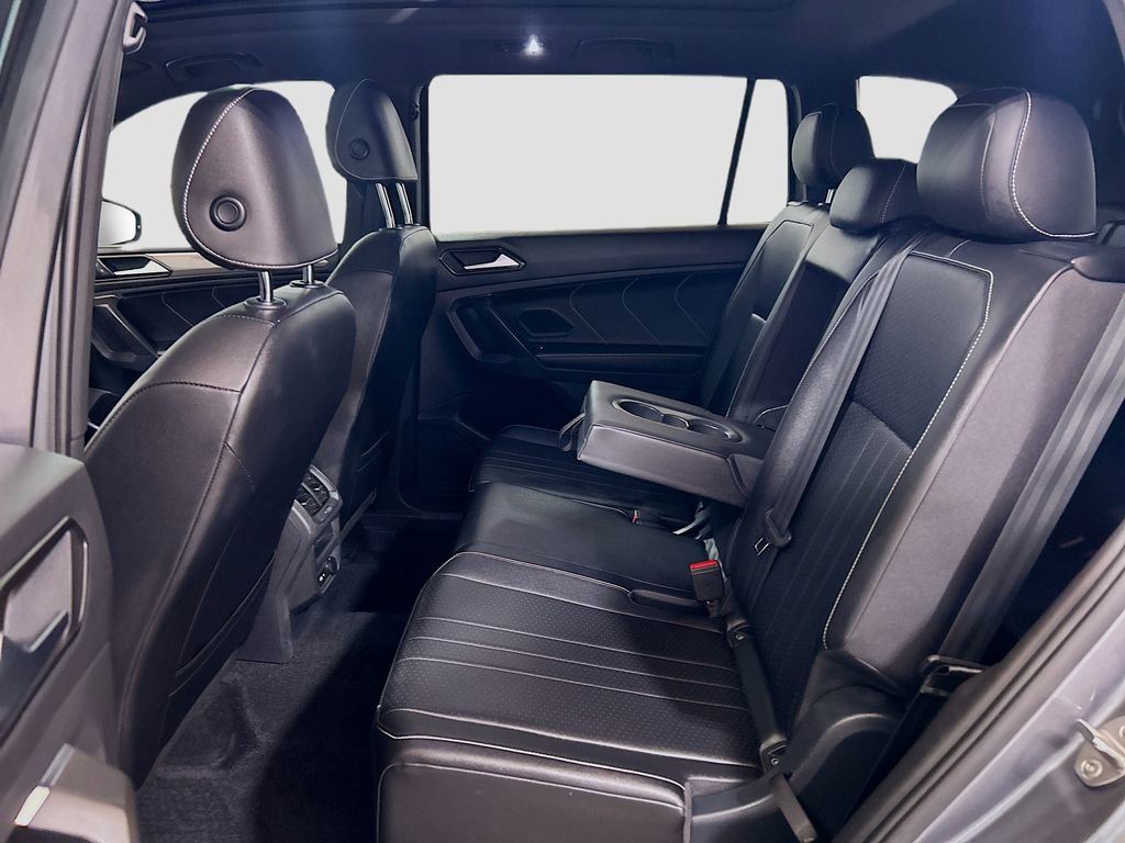 Used 2022 Volkswagen Tiguan SE R-Line FWD image 22