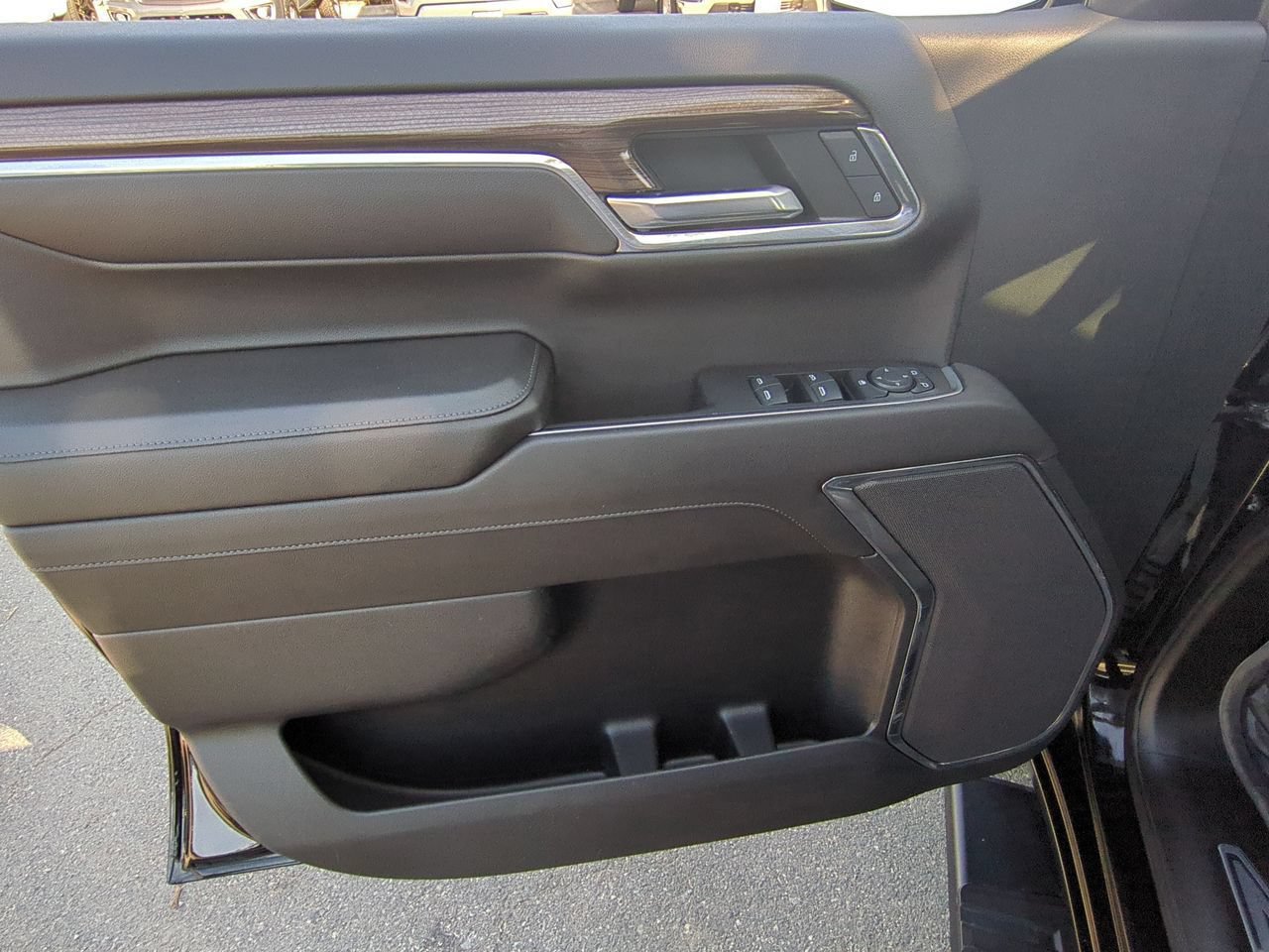 Used 2024 Chevrolet Silverado 1500 LT Trail Boss w/ Protection Package AWD/4WD image 22