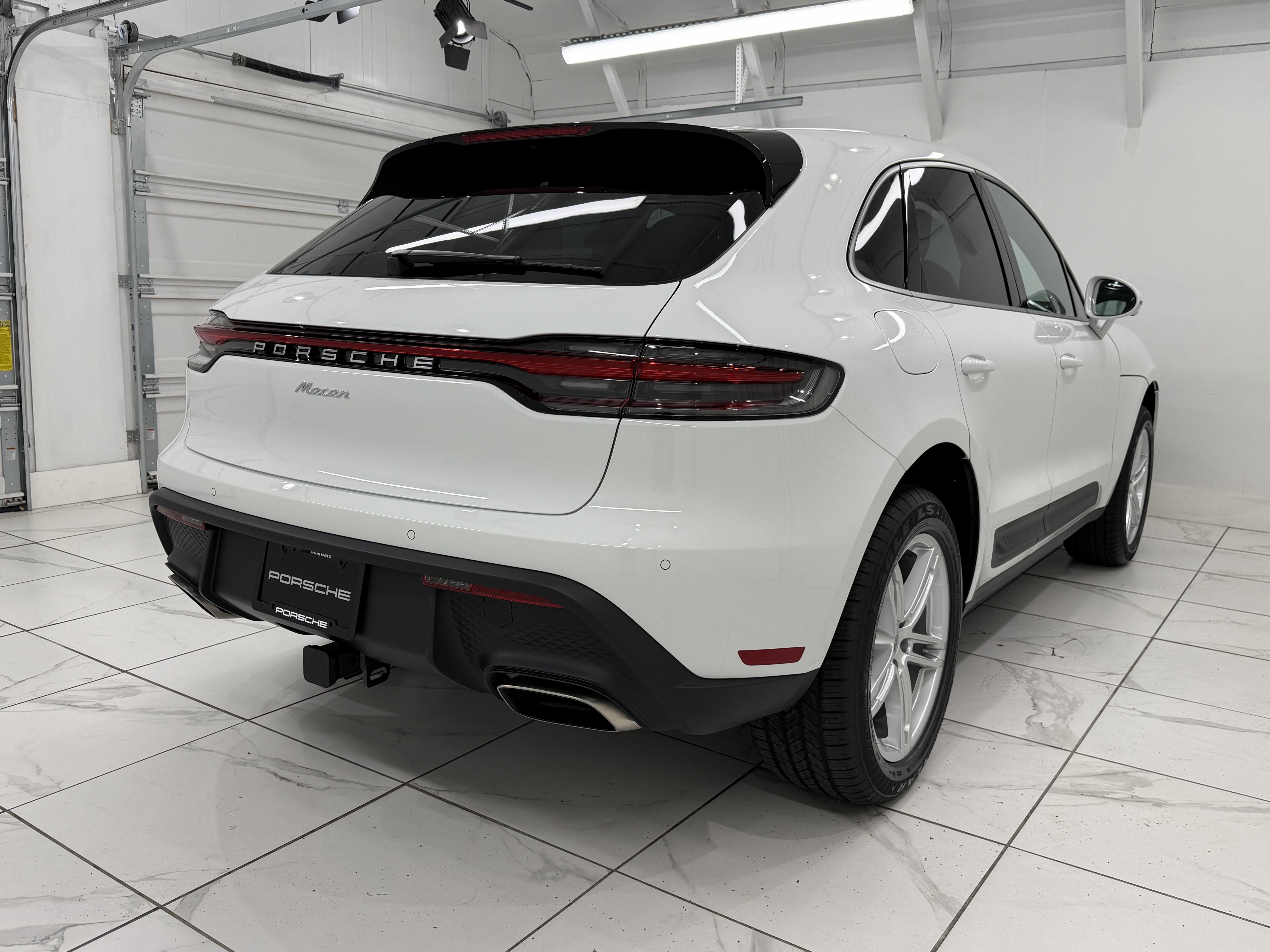 New 2026 Porsche Macan image 12