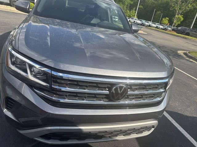 Used 2023 Volkswagen Atlas Cross Sport SE image 2