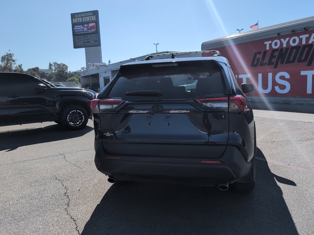 Certified 2025 Toyota RAV4 XLE FWD image 6
