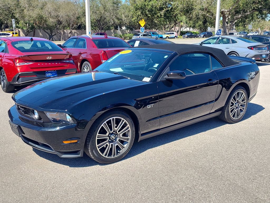 Used 2010 Ford Mustang GT image 10