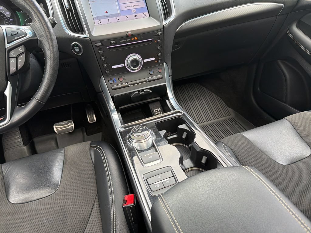 Used 2019 Ford Edge ST w/ Equipment Group 401A AWD/4WD image 16