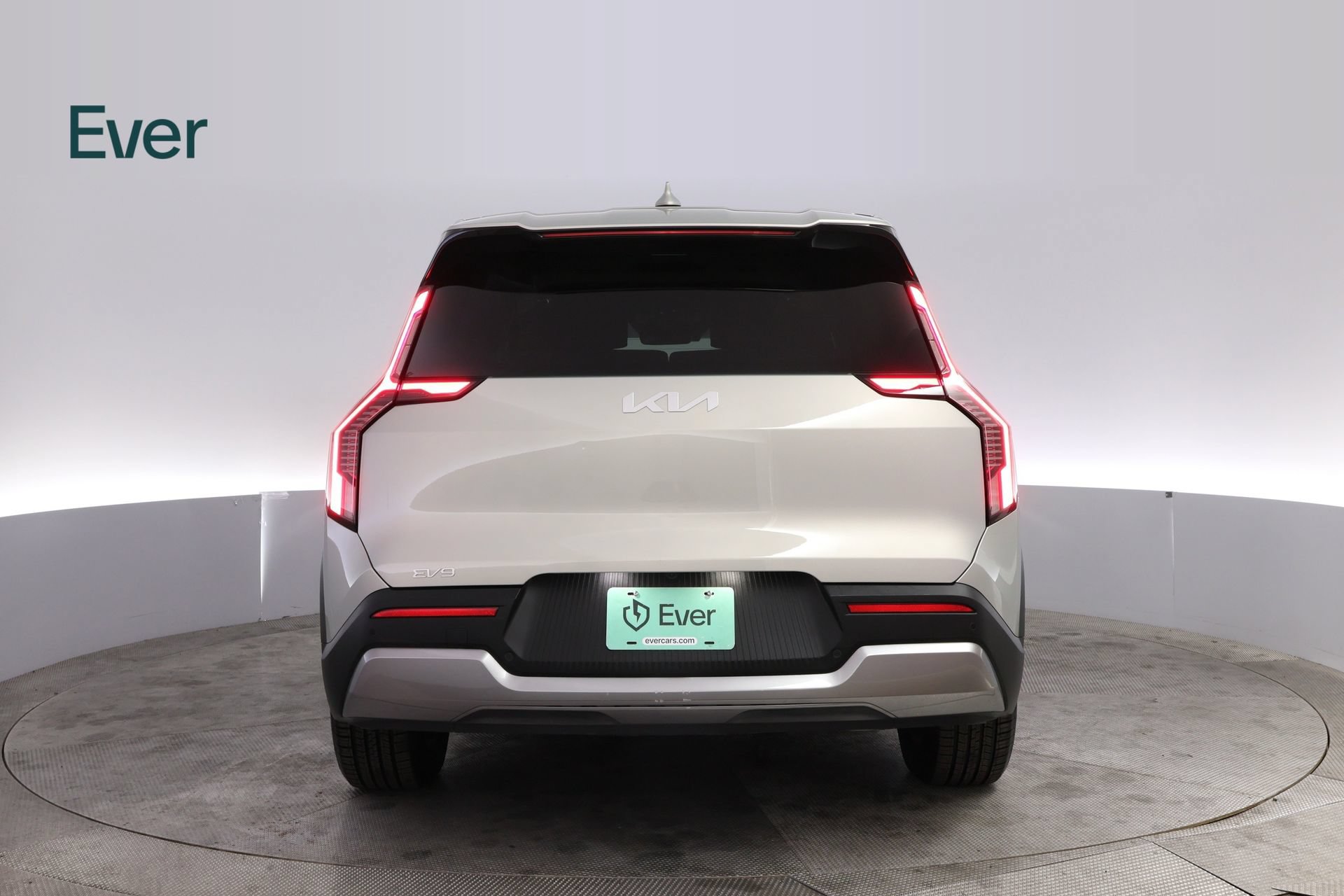 Used 2024 Kia EV9 Light Long Range RWD image 15