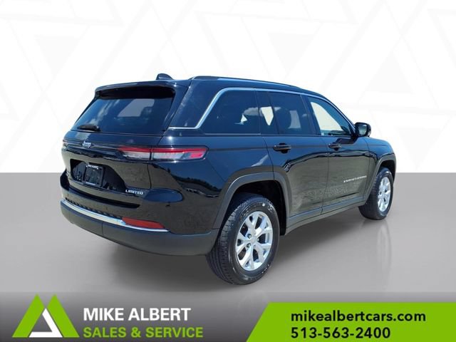Used 2023 Jeep Grand Cherokee Limited AWD/4WD image 7