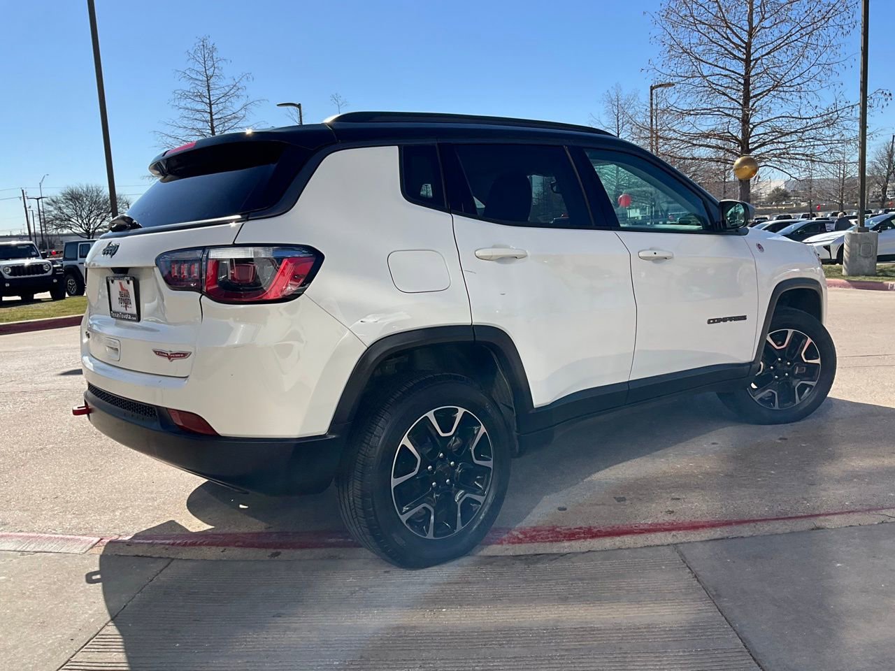 Used 2019 Jeep Compass Trailhawk image 6