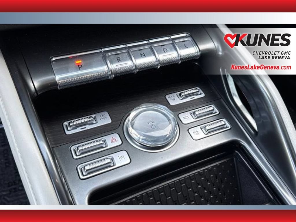 Used 2024 Lincoln Nautilus Reserve AWD/4WD image 27