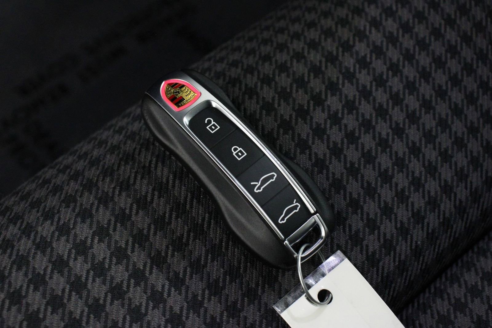 Certified 2025 Porsche Taycan 4 Cross Turismo image 32