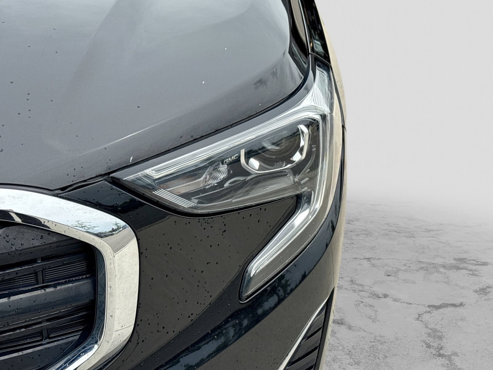 Used 2020 GMC Terrain SLE FWD image 13