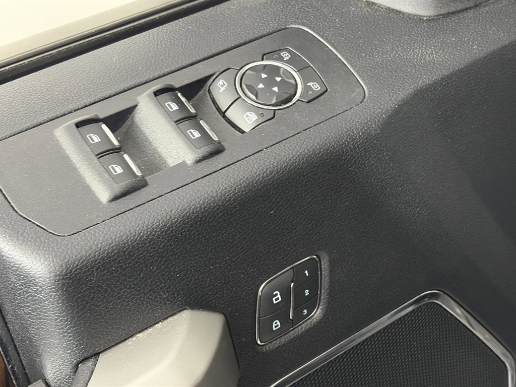 Used 2019 Ford F150 Lariat w/ Equipment Group 502A Luxury image 26