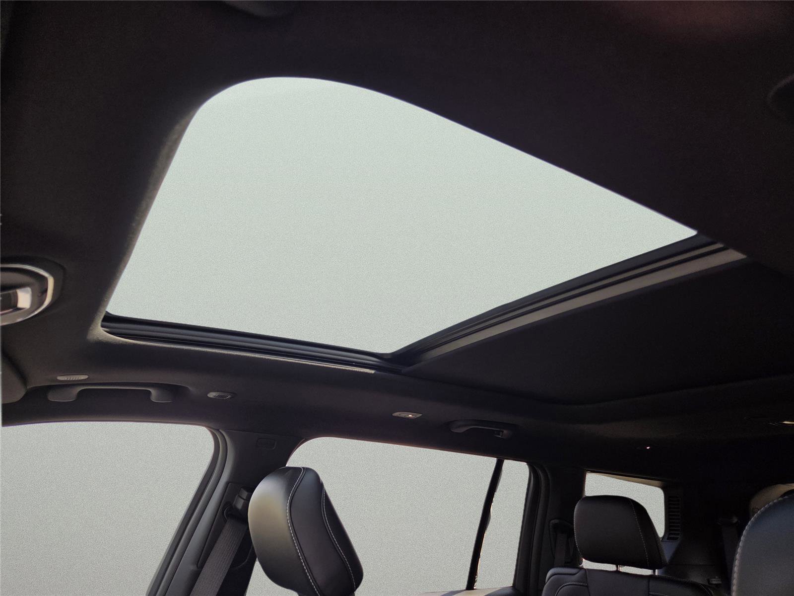 New 2026 Jeep Grand Cherokee L Limited image 16