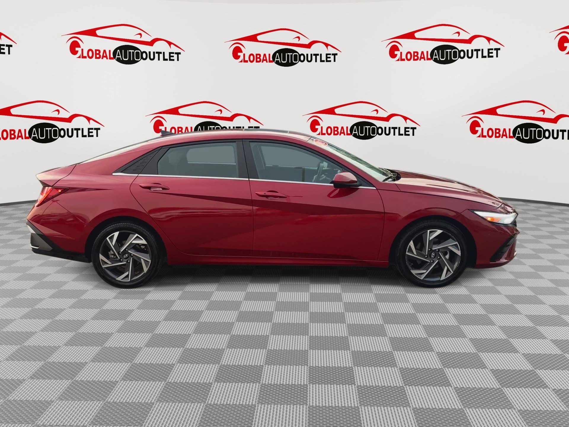 Used 2025 Hyundai Elantra SEL FWD image 9