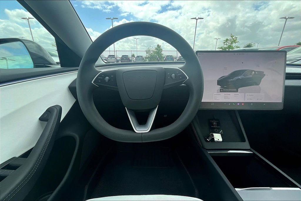 Used 2025 Tesla Model 3 Long Range image 7