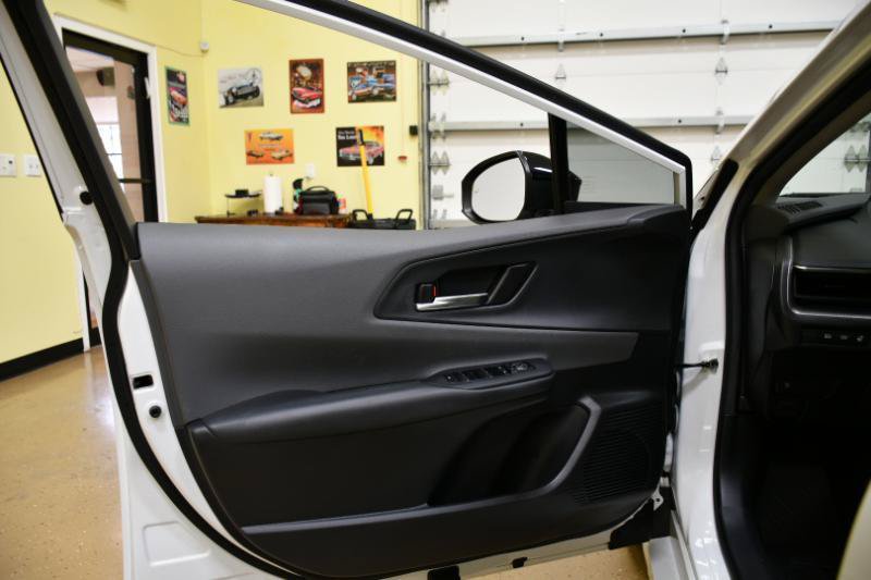 Used 2023 Toyota Prius XLE FWD image 24